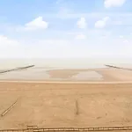 In Near Belgium Pier بلانكنبرخ